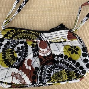 Small Vera Bradley shoulder bag.